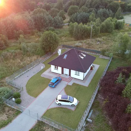 בית נופש Dom Pod Lasem אוסטקה